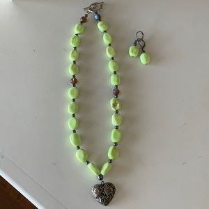 Stone & heart necklace & earrings